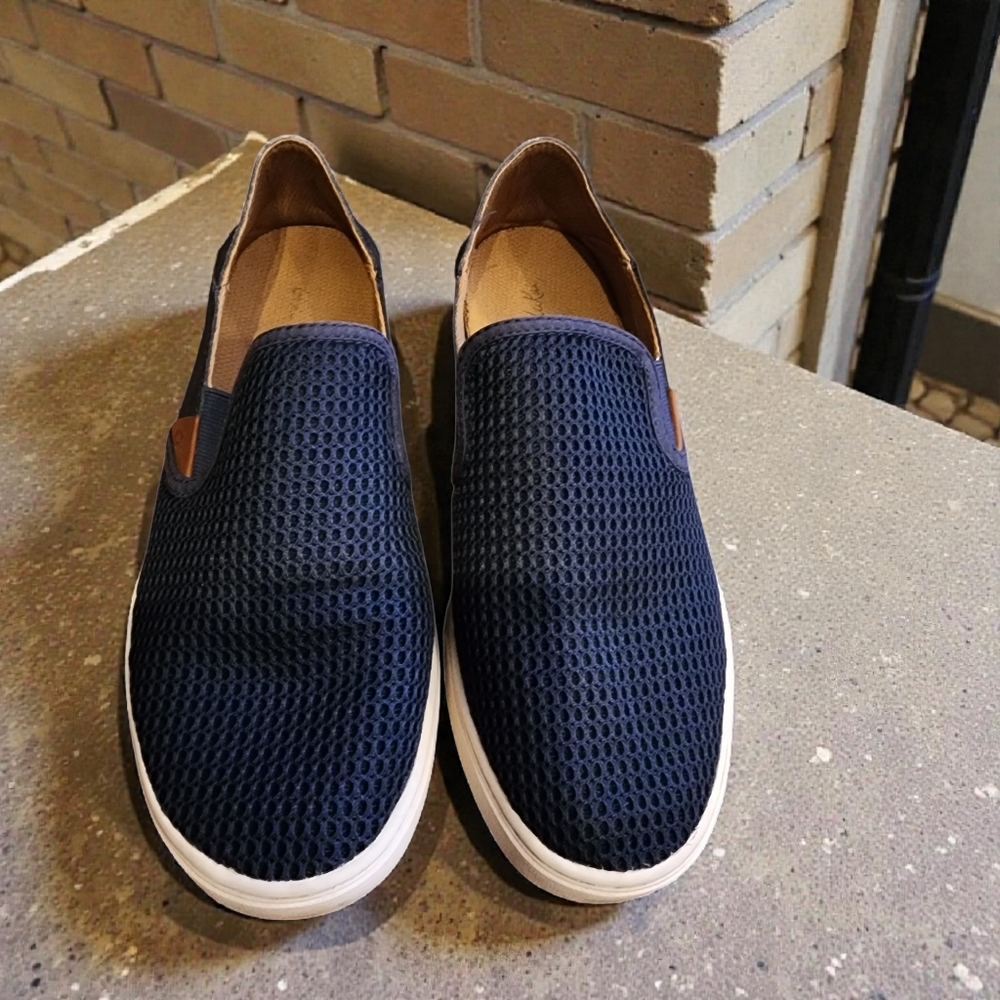 OluKai Pehuea Women's Size 10 Navy Mesh Slip On Casual Shoes Textile Upper